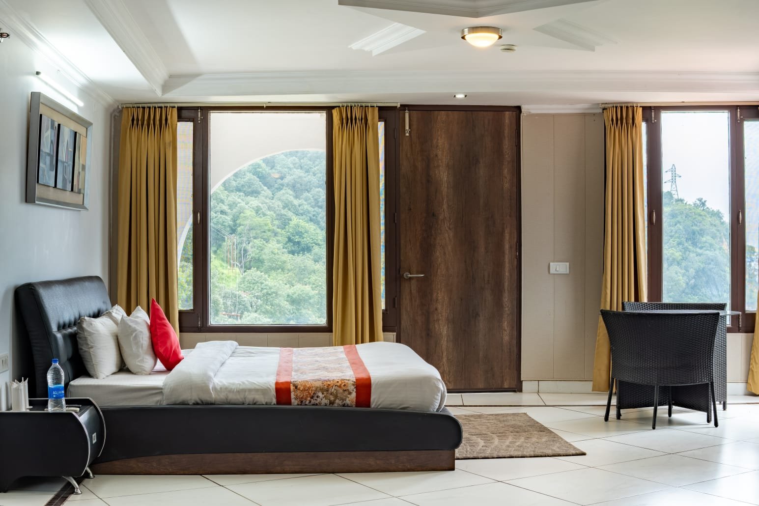 Premium Suite(Valley View)